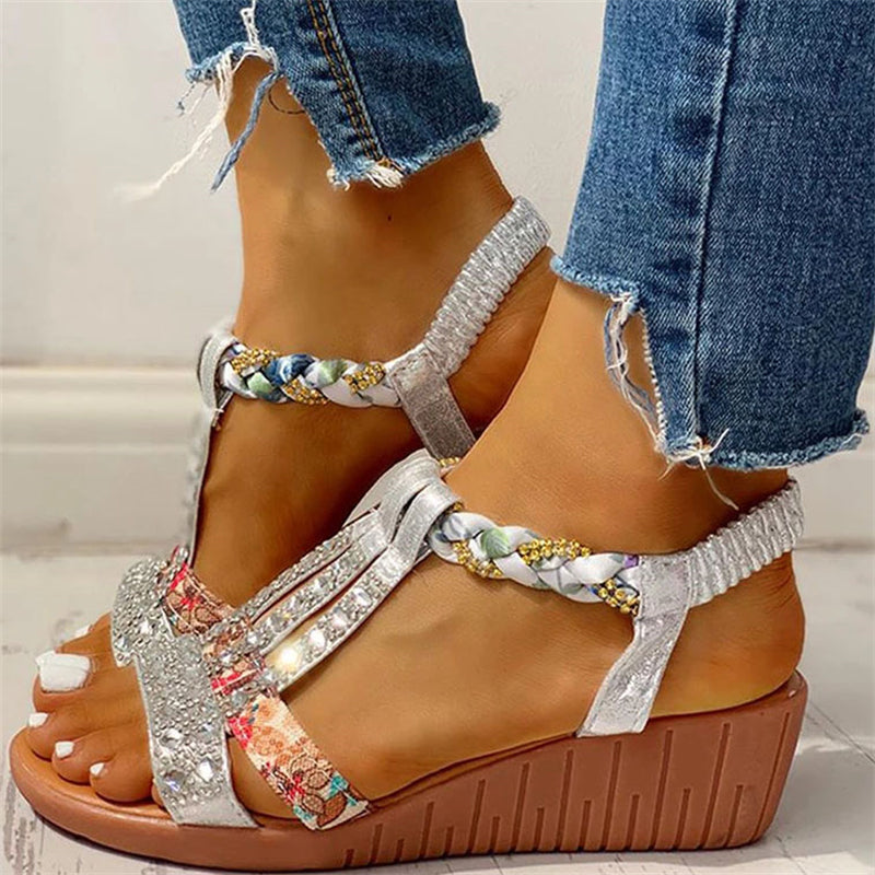 Super urocze błyszczące elastyczne sandały na platformie dla kobiet