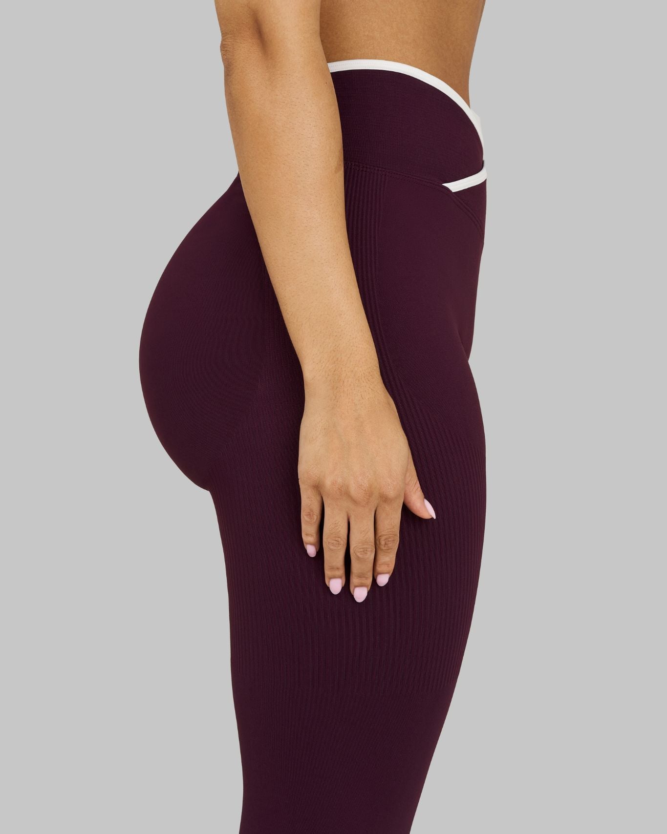 Legginsy Outline V Waist | Zimowa Śliwka