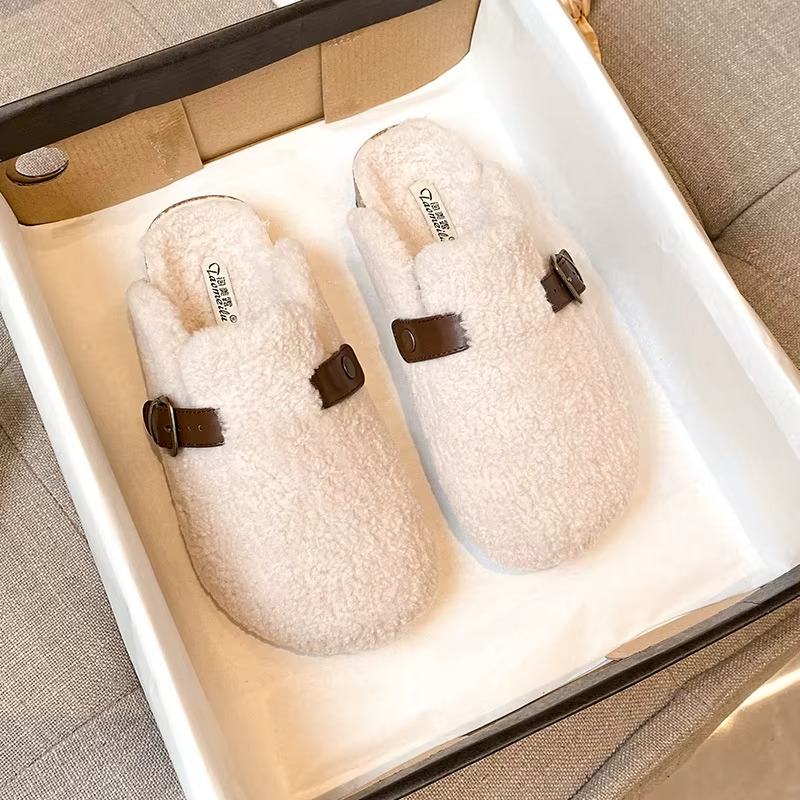 Veyra™ | Warme Buckle Slippers