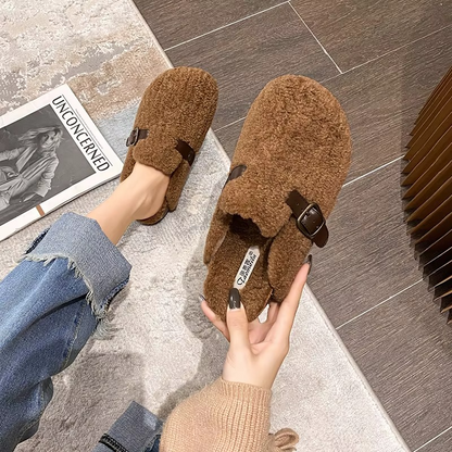 Veyra™ | Warme Buckle Slippers